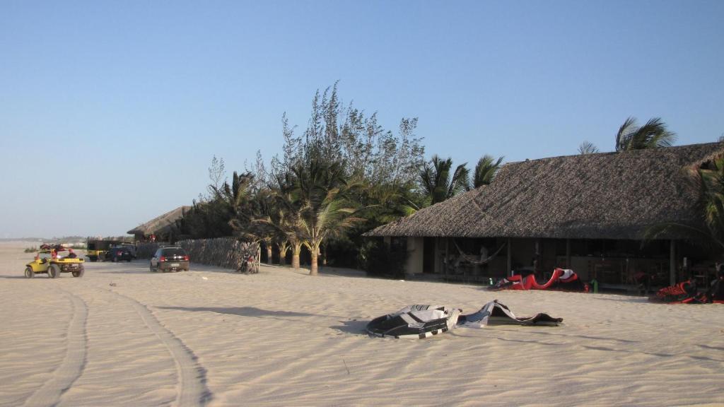 Hôtel Vila Prea Beach Cabanas Extérieur photo